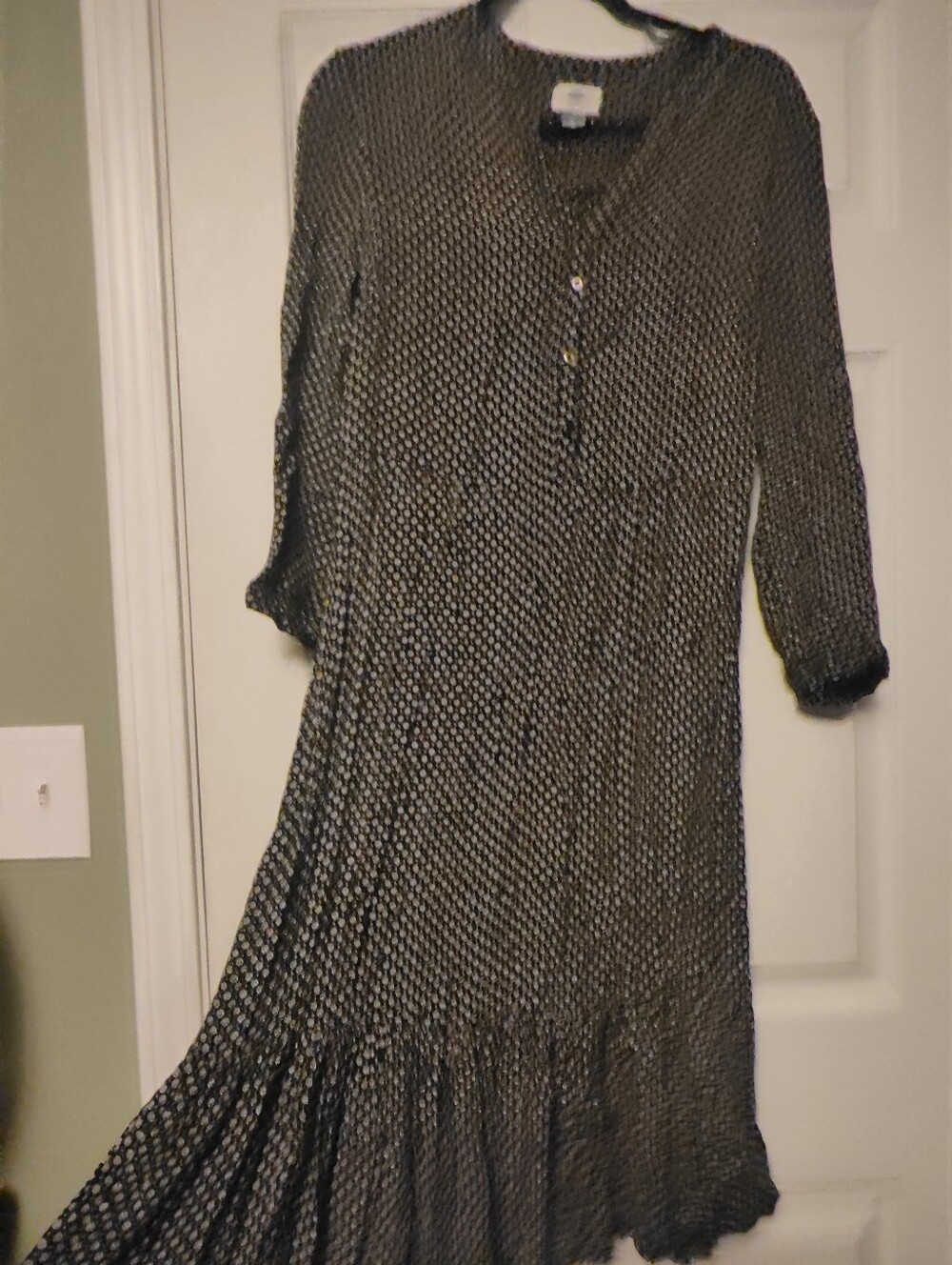 Old Navy Black Patterned Long Sleeve Midi Dress